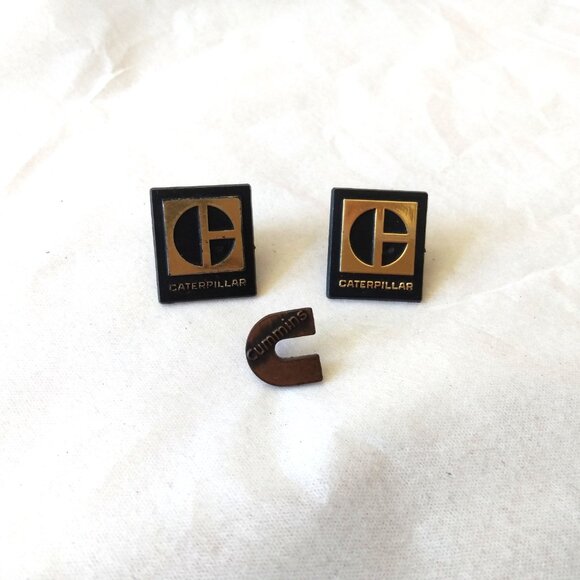 Cummins and Caterpillar Lapel Pins Lot of 3 Truck Engine Machinery Collectibles - Picture 9 of 9